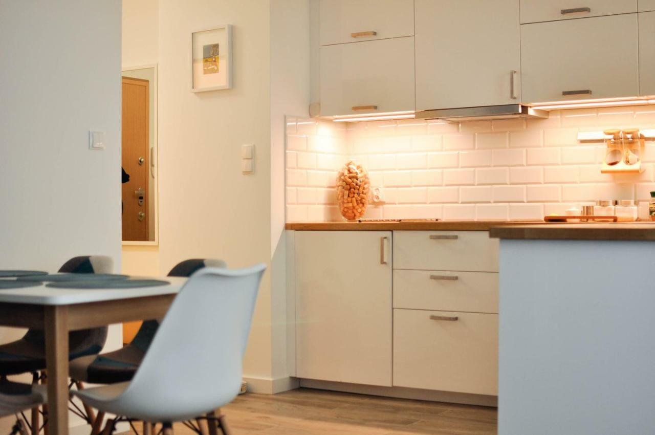 Apartament Garnizon No. 1 Apartment กดัญสก์ ภายนอก รูปภาพ